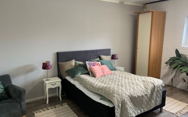 Alingsgård B&B - Spabad, bastu, gym, behandlingar & padelbana