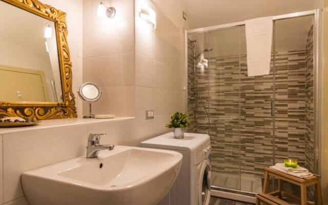 Tranquilla abitazione nel verde a 400m dal lago