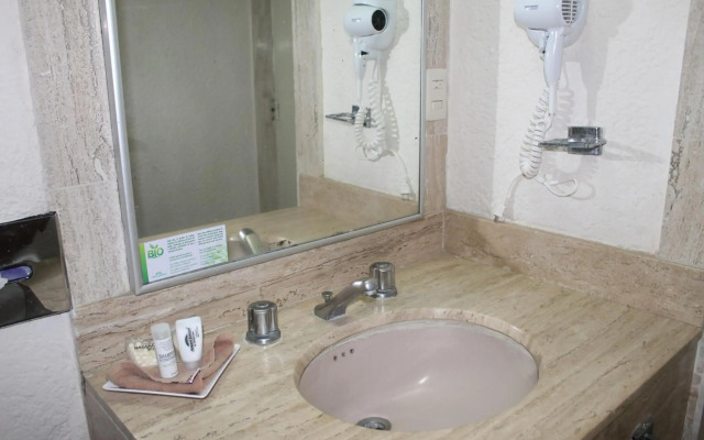 Howard Johnson by Wyndham Veracruz