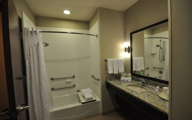 Holiday Inn Express Hotel & Suites Belgrade by IHG
