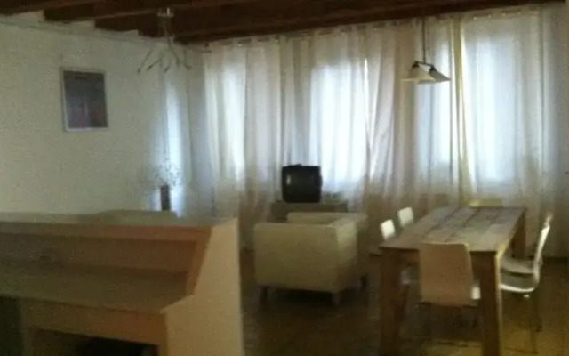 Loft Entrepotdok