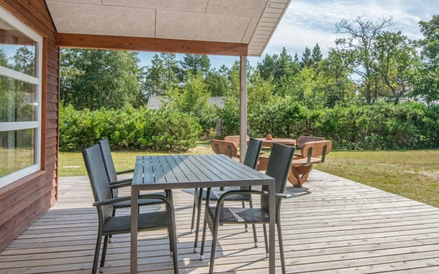 Entising Holiday Home in Jutland near Sea