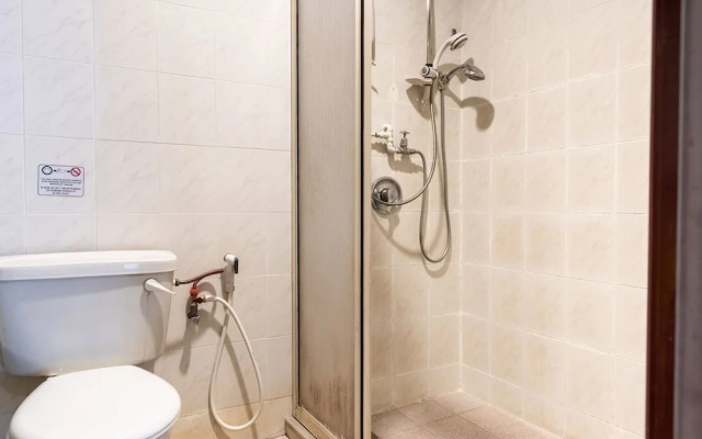 OYO 89735 The Dream Hotel