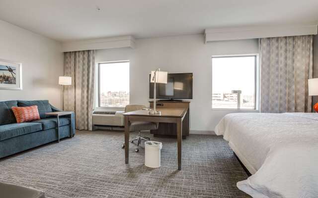 Hampton Inn & Suites North Dallas Central Expy
