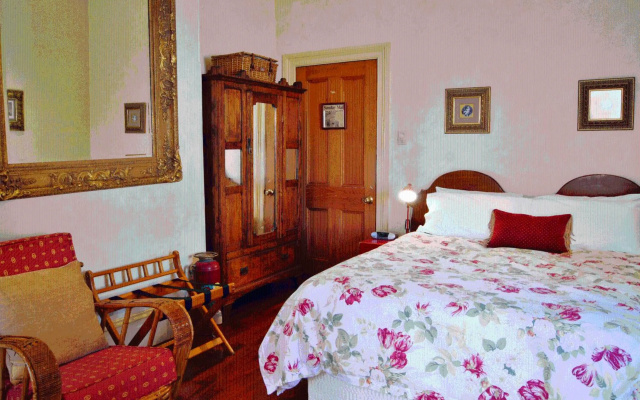Fire Station Inn – Guest Rooms – Adelaide