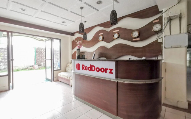 RedDoorz near Damosa Lanang Davao
