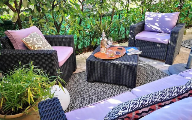 Charmant 2 pièces + terrasse entouré de verdure