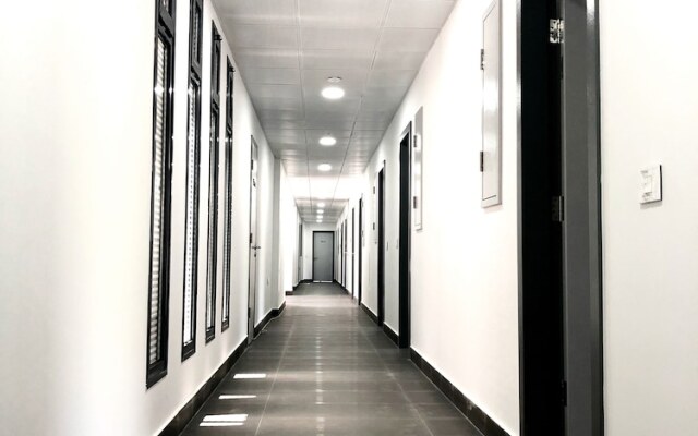 Grey Escape Apartements