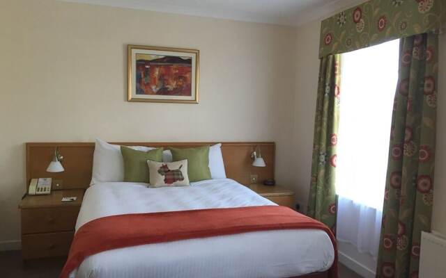 Uplawmoor Hotel