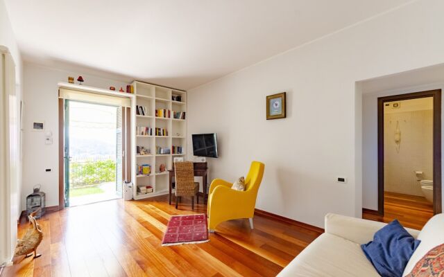 JOIVY Inviting Flat with Garden and Sea View in Rapallo