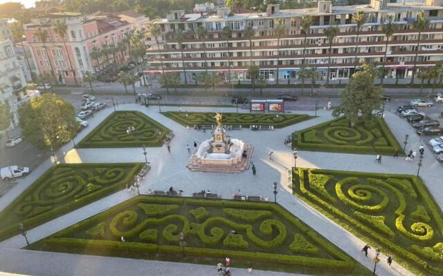 apartment boulevardside