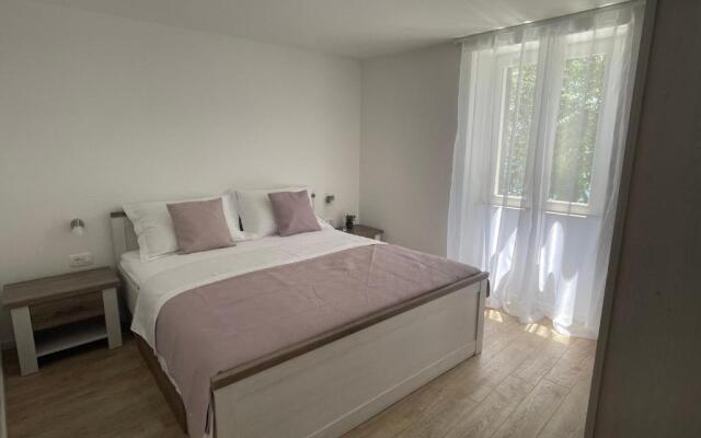 Tisno Central Apartments 2