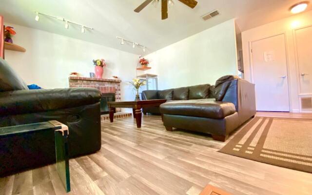 WHOLE Family - Rosemont - Hostel