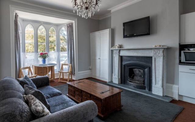 Elegant Georgian 1 Bed Apartment in Herne Bay