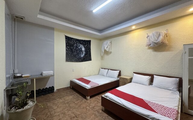 OYO 1232 Pon Pon Hostel