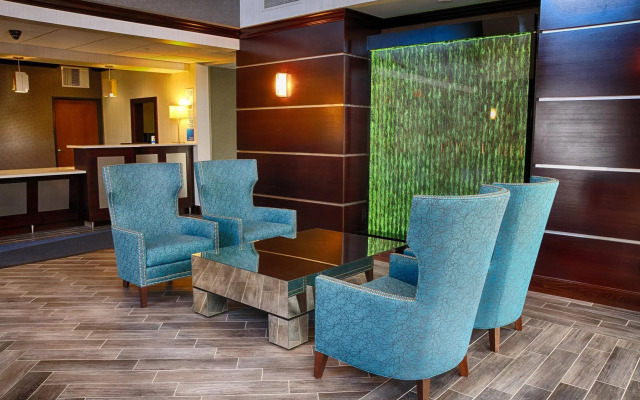 Holiday Inn Express & Suites Sidney by IHG