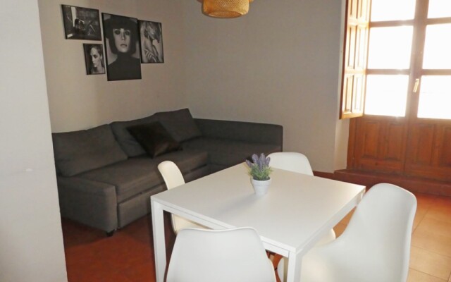 Apartamentos Nahira Suites 3000