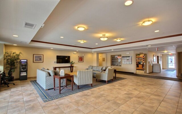 Candlewood Suites Milwaukee Airport by IHG