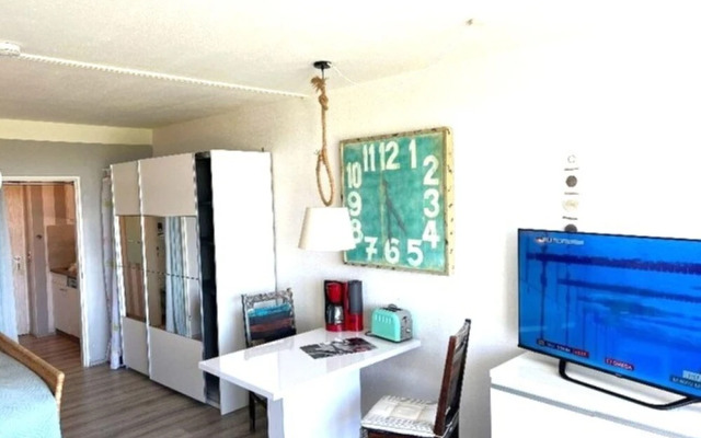 Coastal Apartment With Balcony