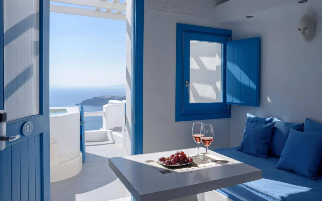 Abyssanto Suites & Spa