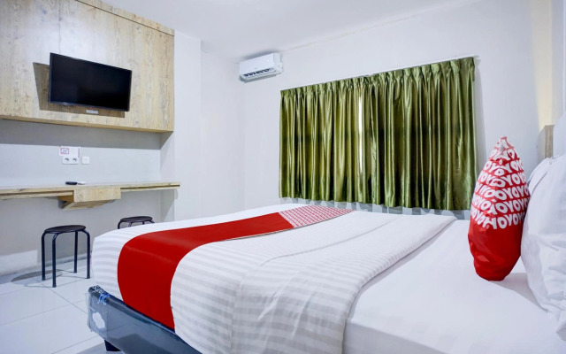 Collection O Gapura Hotel Near Parapat Penatapan Danau Toba