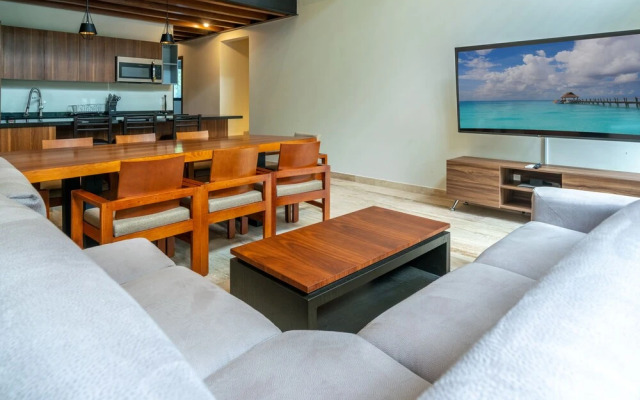 Condo Anahuac - Luxury At AWA Residences