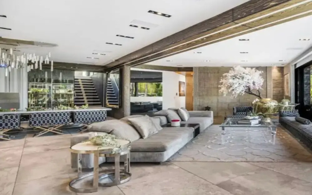 Villa Kaleida - Sleek Modern Sunset Villa With Eclectic Style & Infinity Pool