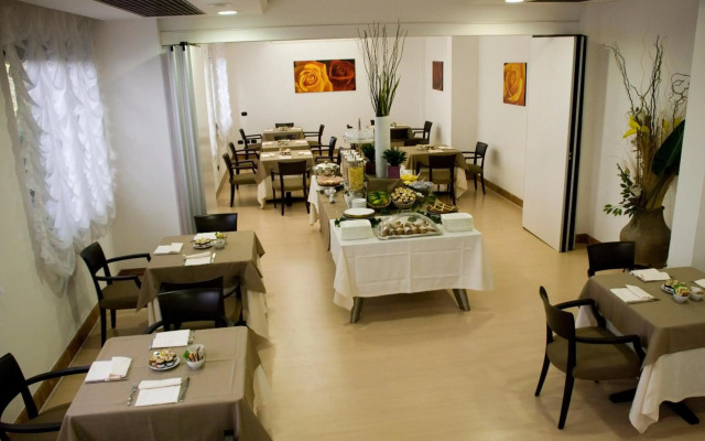 Hotel Palace 2000