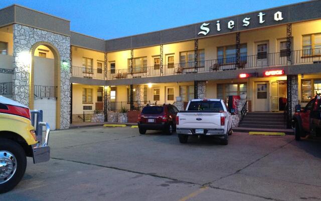 Siesta Motel