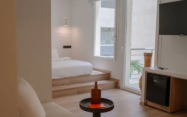 Plānis Str Urban Suites by Semavi