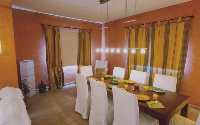 Paphos Elegance Apartment by STAY BnB