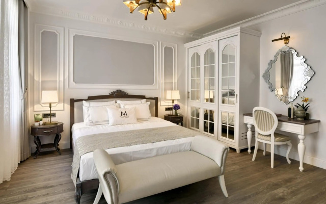 Avalon Hotel Paris Gare du Nord