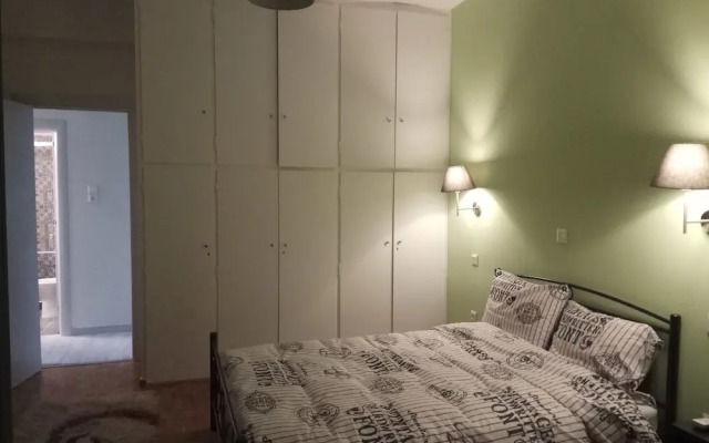 Grandma Vasiliki Rooms To Let