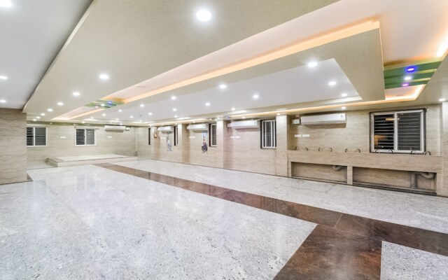 Oyo 29754 Sri Lakshmi Srinivasa Grand