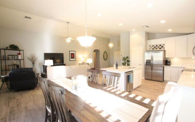 Casa Cave Creek 3 Bedroom Home by RedAwning