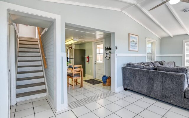 Anchors Away River House