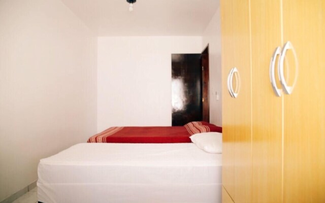 6 Bedroom House - 205