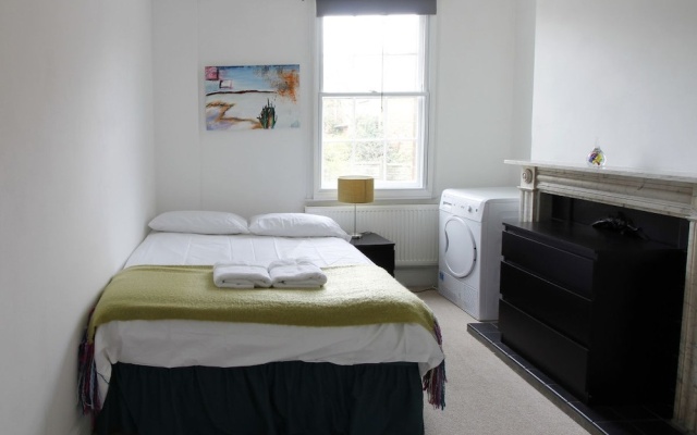 Ideally Located 4 Bed House in the very centre of Historical Oxford — фото 3