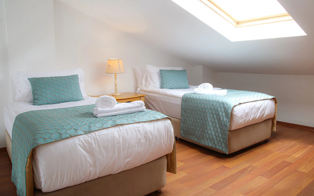 Cocos The Club Solto - Boutique Class