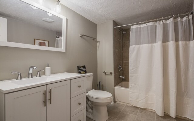 Newly renovated 4BR CozySuites
