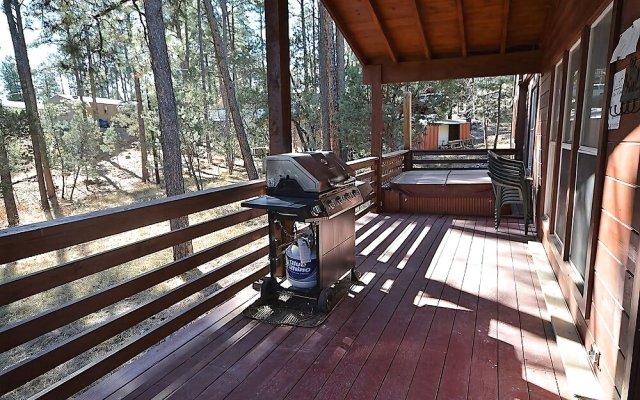 Juniper Pines Cabin - Five Bedroom Cabin