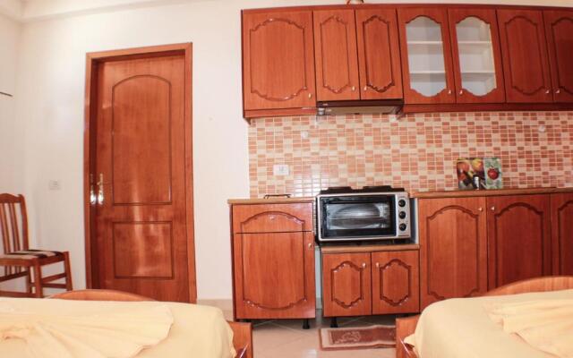 Apartments Romario