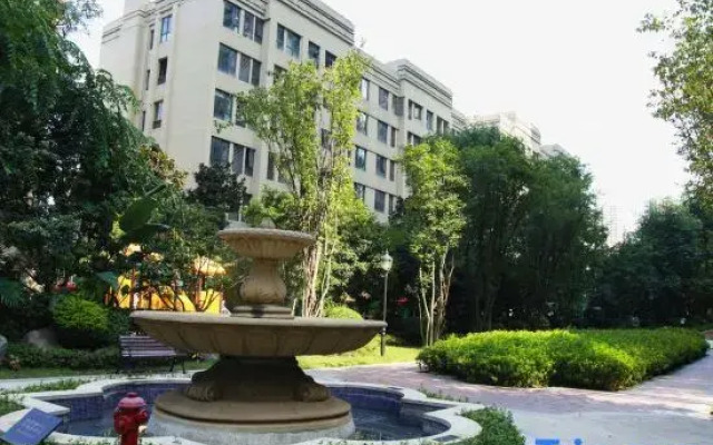 ZiYu Riverview Apartments