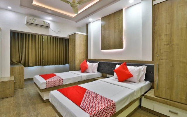 OYO 30559 Center Point