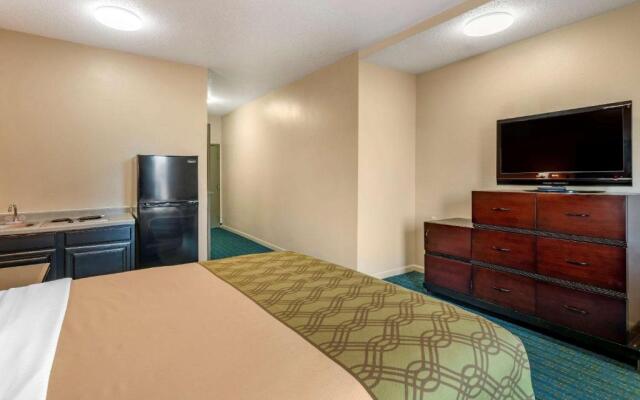 Econo Lodge & Suites Granite City