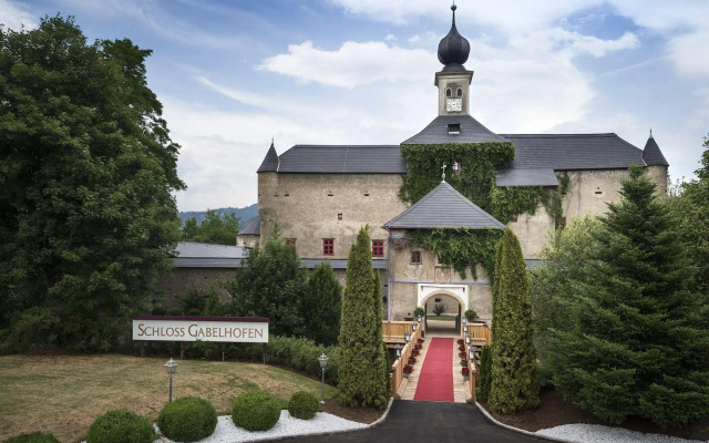 Schloss Gabelhofen