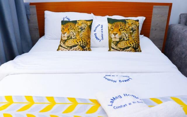 LaMeg Furnished Studio in Coral Bells Apartment