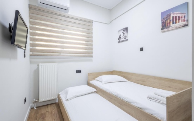 Modern Acropolis 2 Bedroom Apartment Steps From History, Athens