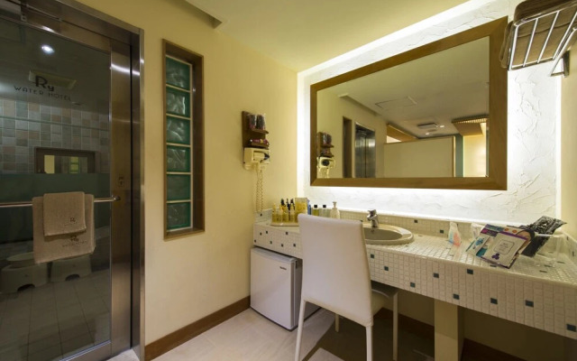 Water Hotel Ry - Adults Only