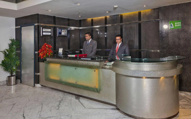 Hotel Shanti Palace